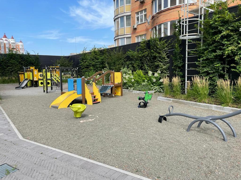 Luxury Apartments Smartplaza Obolon Metro Minskai Kiev Exterior foto